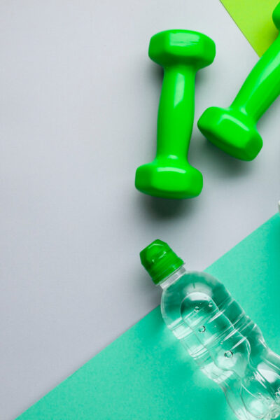 Comprender la importancia de las rutinas de calentamiento y enfriamiento para la prevención de lesiones y la mejora del rendimiento